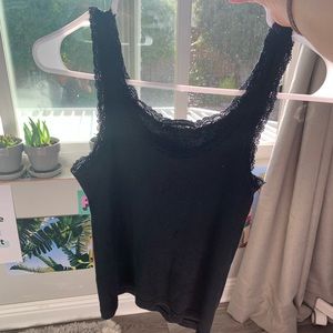 BRANDY MELVILLE LACE BLACK TANK